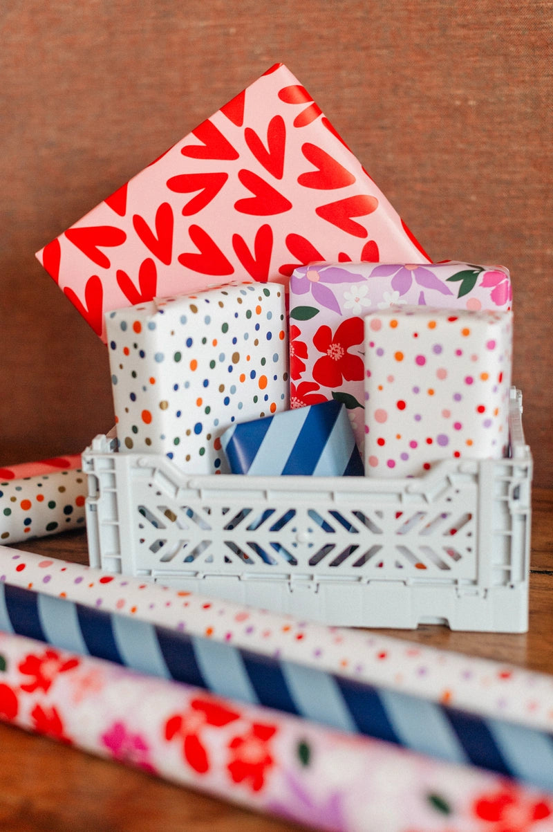 Papieren zakjes gekleurde hartjes Papieren zakjes gekleurde hartjes